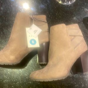 A new day - size 6 - women’s boots
